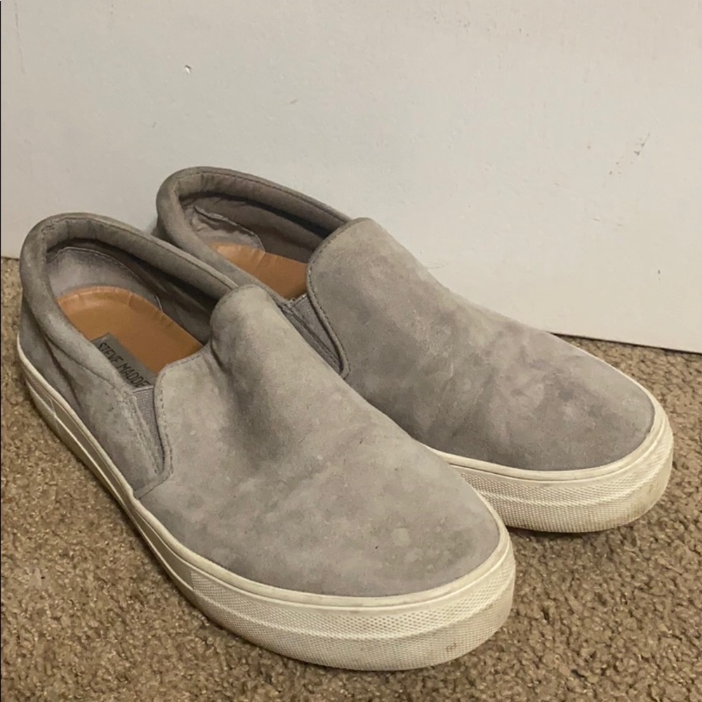 Steve Madden slip ons
